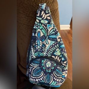 EUC Vera Bradley Blue Island Medallion Sling Backpack